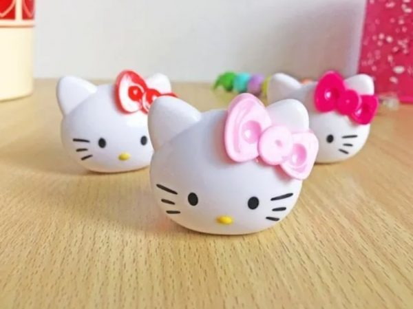 Set 12 Sacapuntas Hello Kitty Tajadores - Imagen 5